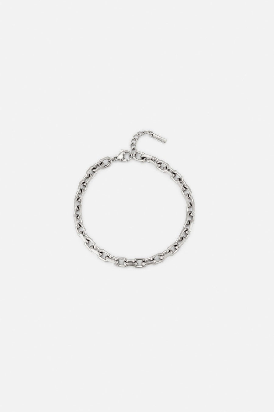 Silver-tone 5 mm anchor chain bracelet, front view on a light background