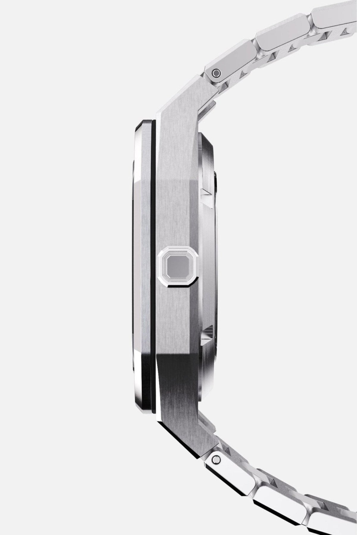 Side profile of the slim octagonal case