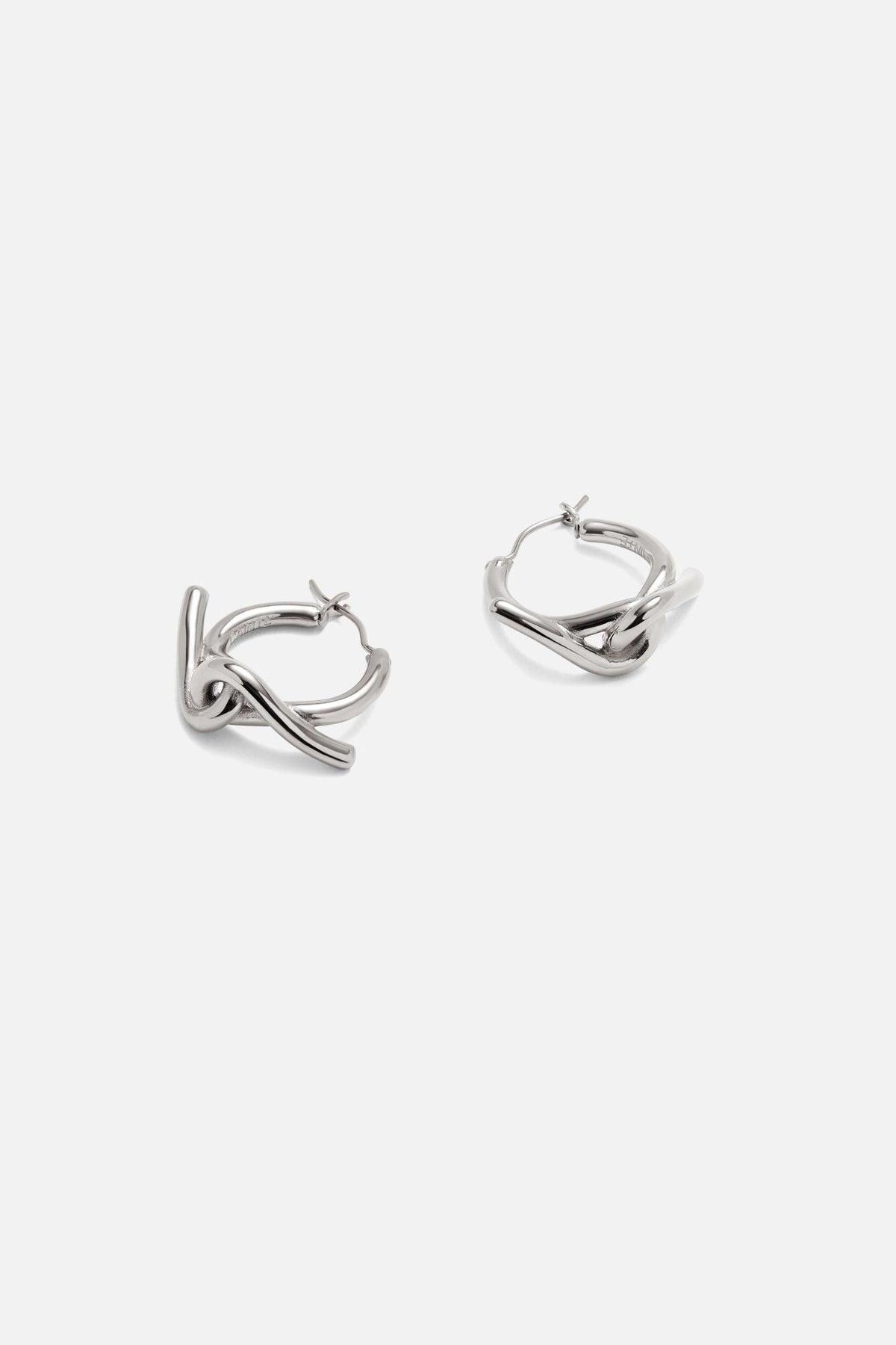 Pair of twisted wave hoop earrings