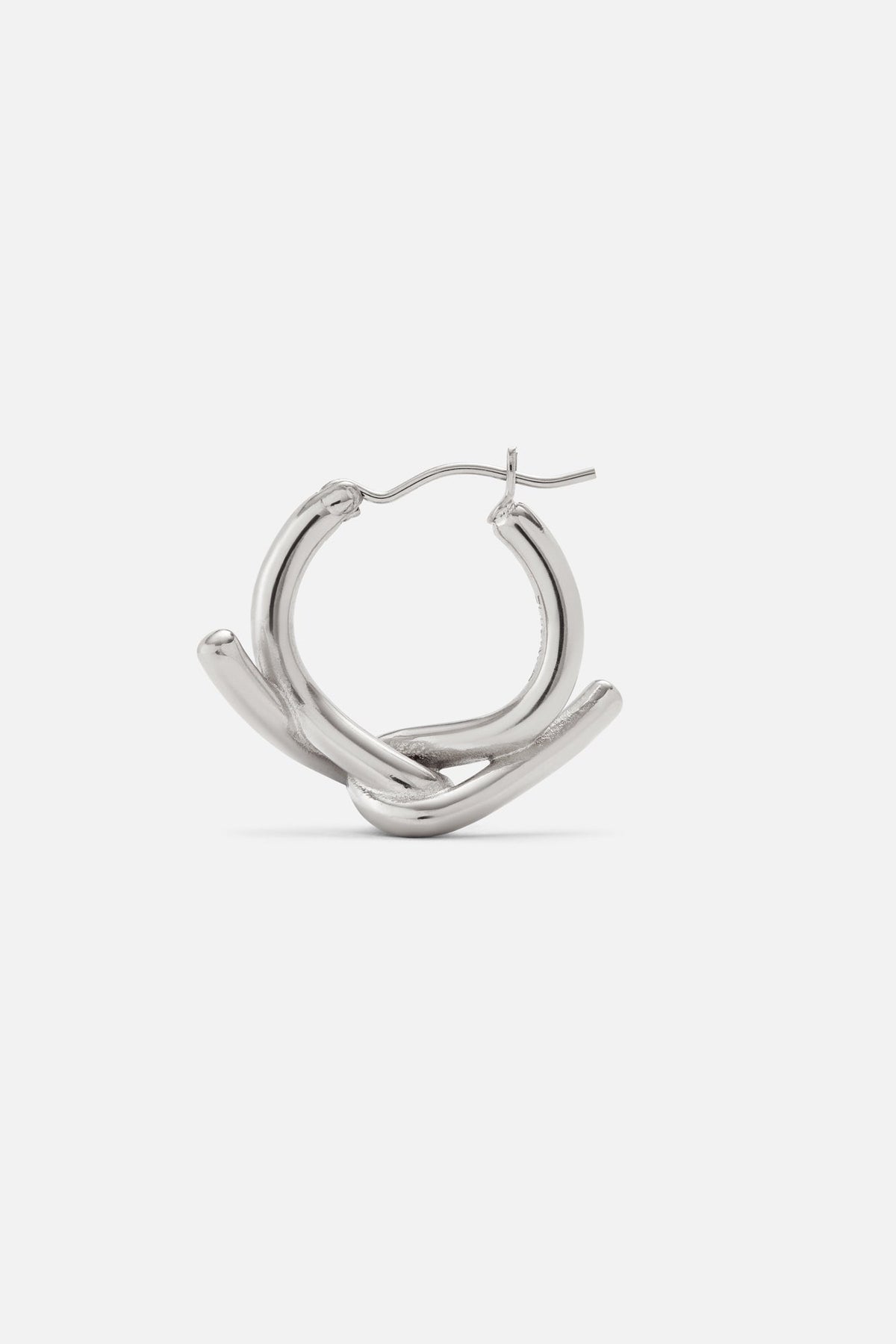 Single sculpted silver-tone hoop with a twisted wave