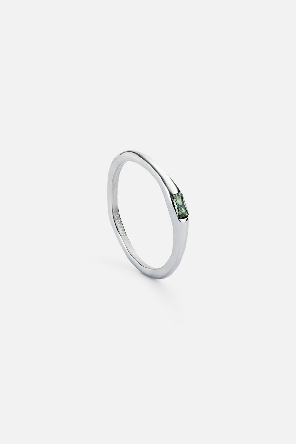 Thin band ring from the side