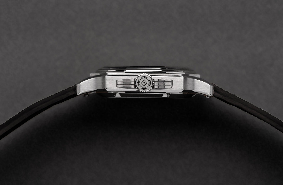 Side profile of the slim cushion case