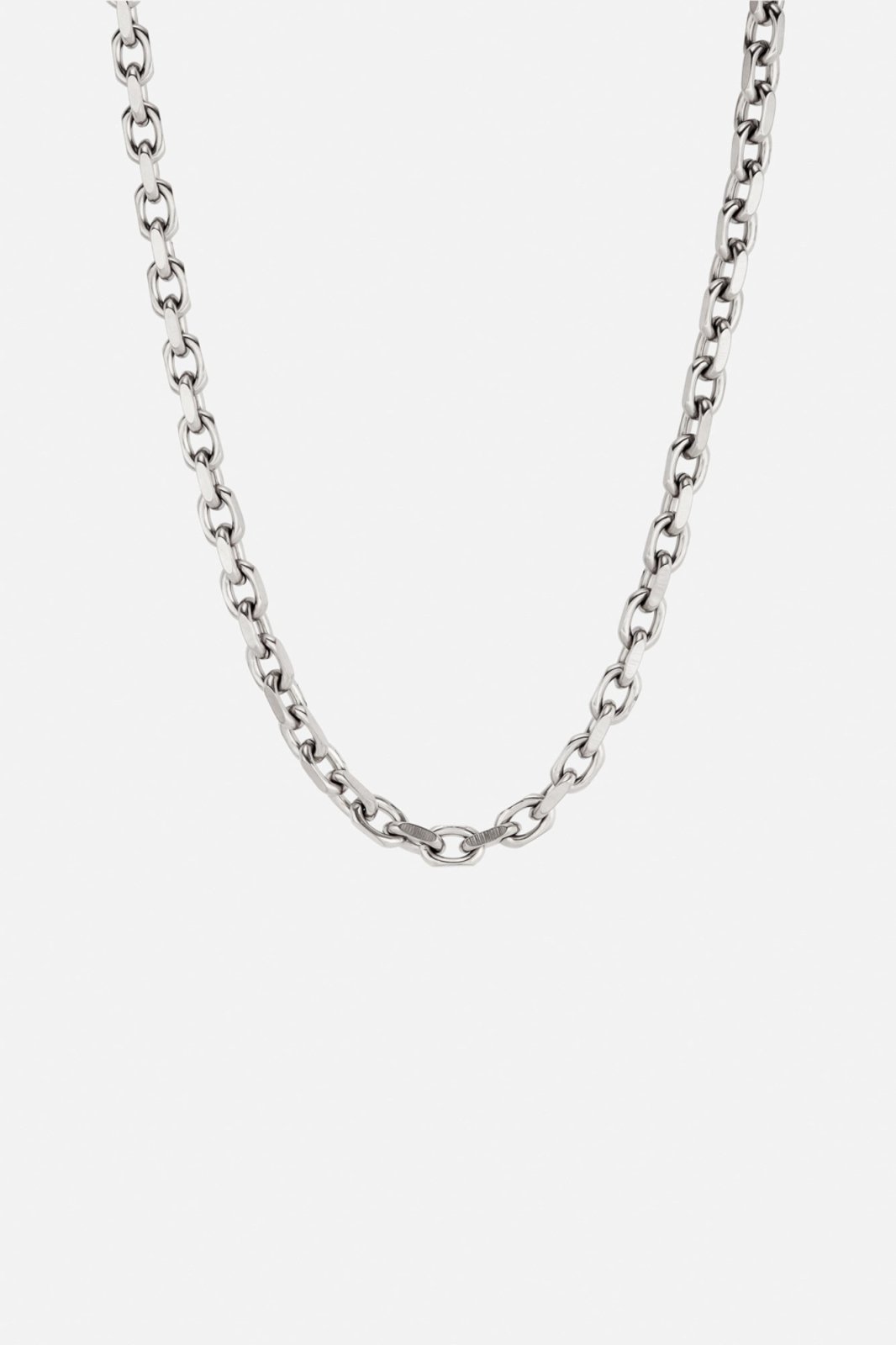 Silver-tone 5 mm anchor chain necklace, front view on a light background