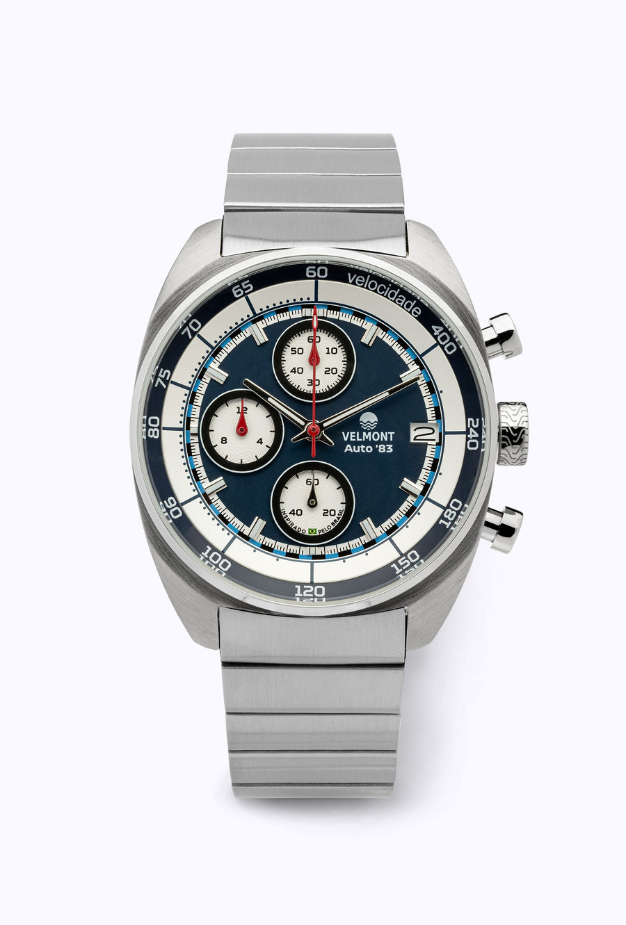 Blue racing chronograph on a steel bracelet