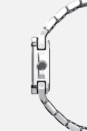 Side profile of the square case and crown