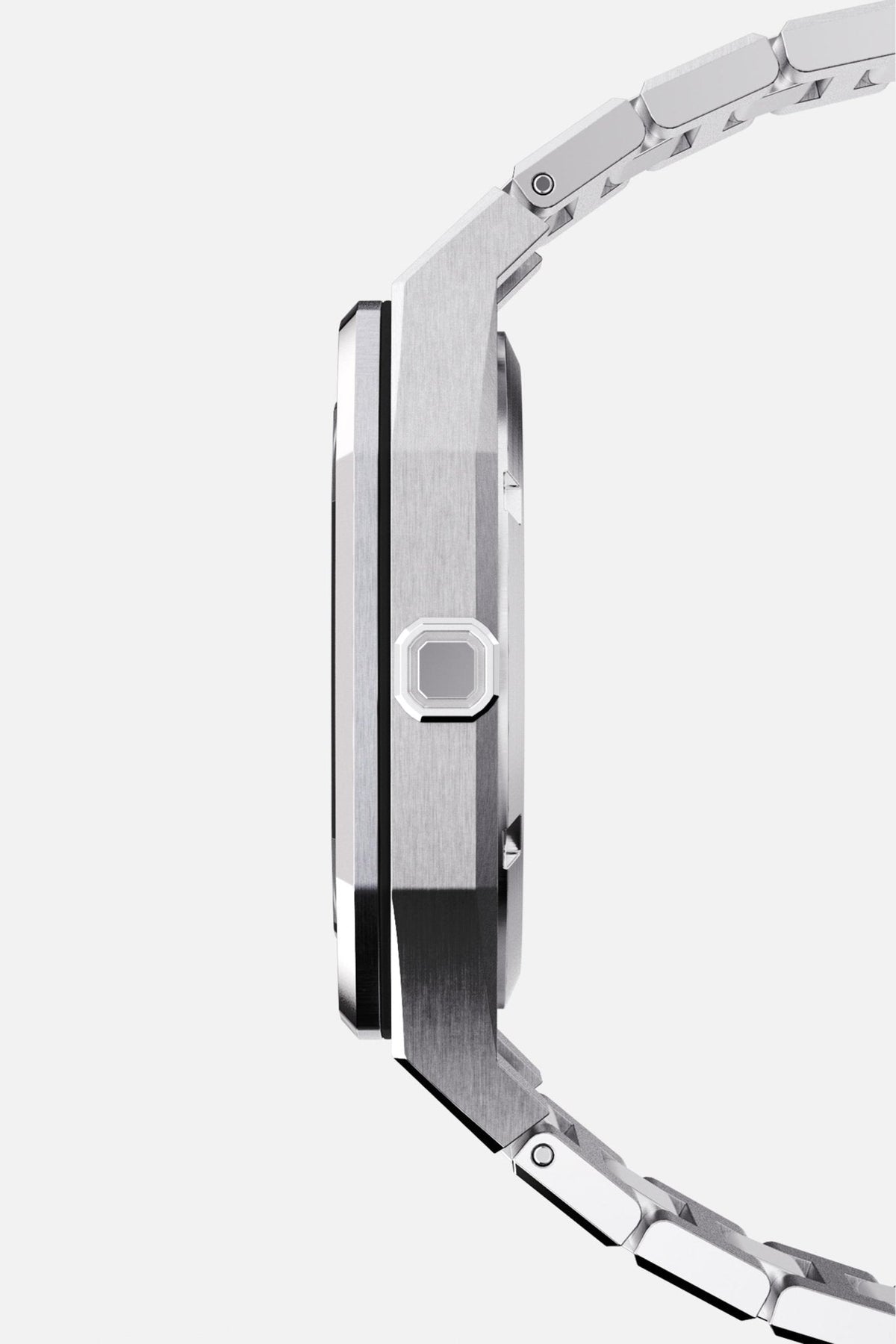 Side profile of the slim octagonal case