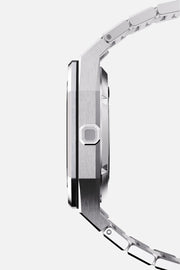 Side profile of the slim octagonal case
