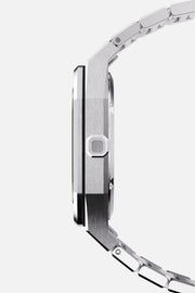 Side profile of the slim octagonal case