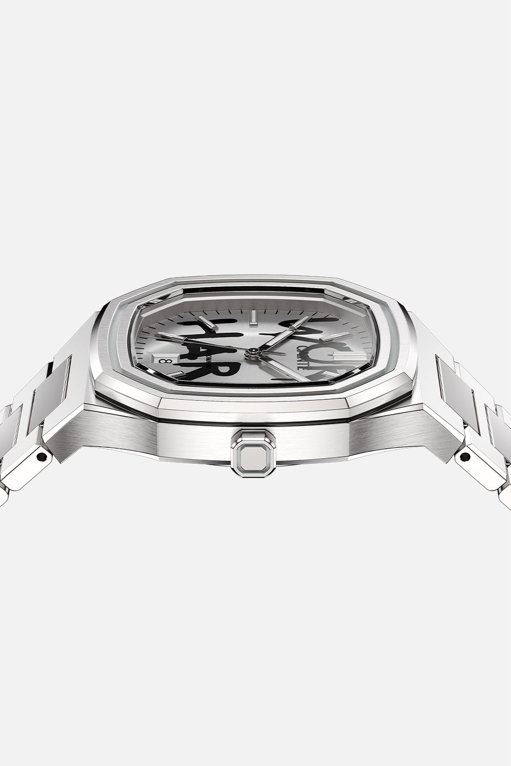 Low front view of the case with the octagonal crown