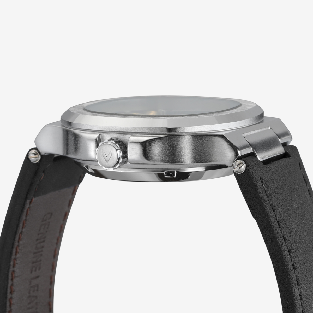 Side profile of the case