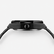 Side profile of the black case and bracelet