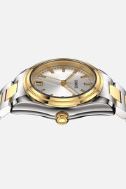 Low front view of the round case and crown