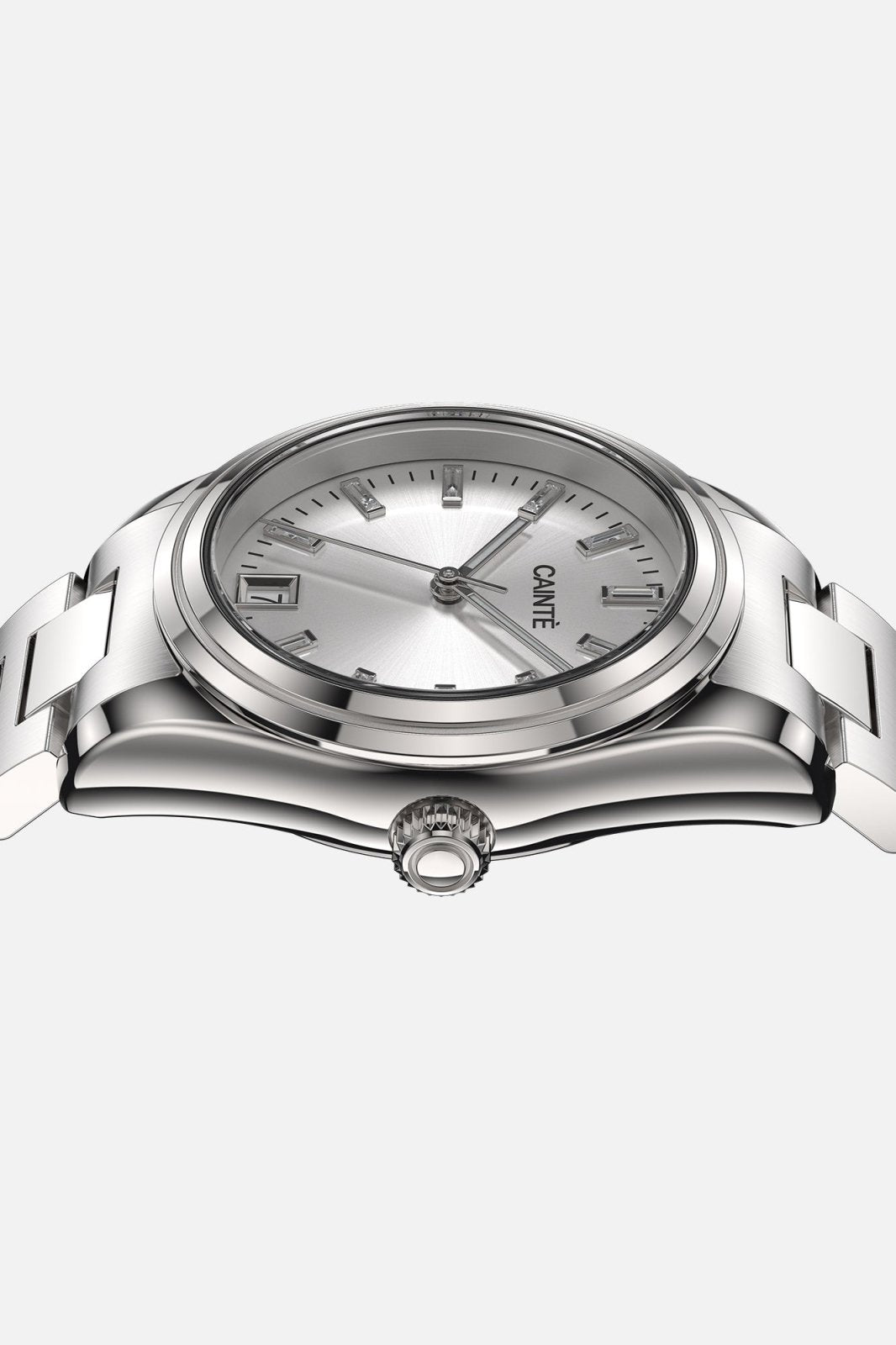 Low front view of the round case and crown