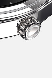 Macro view of the fluted crown