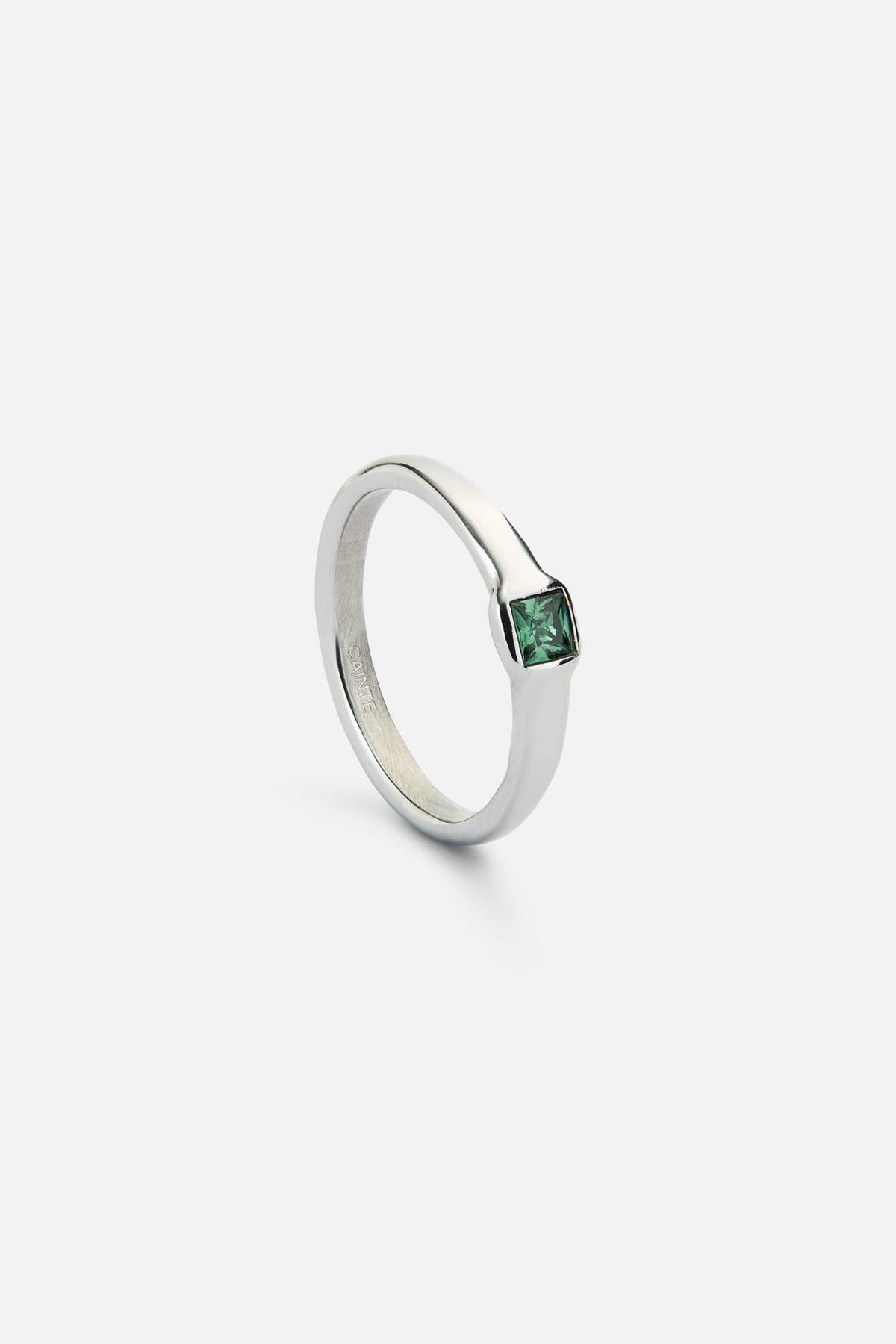 Green stone ring from the side