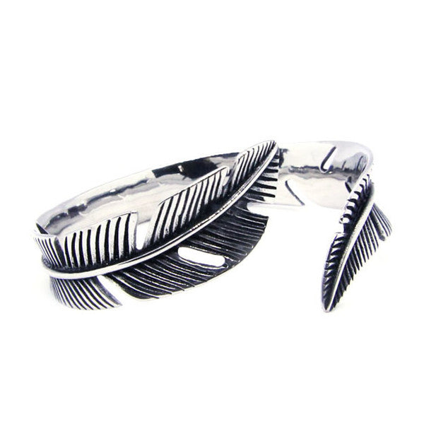 Wrap feather bracelet, front view