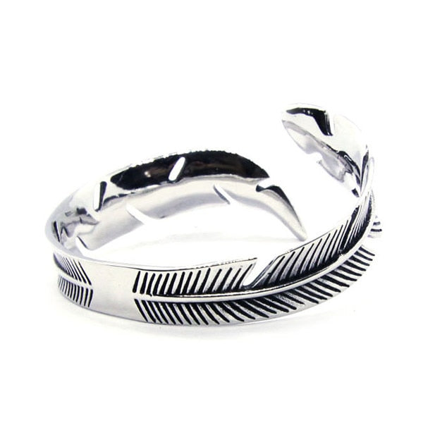 Wrap feather bracelet, top view