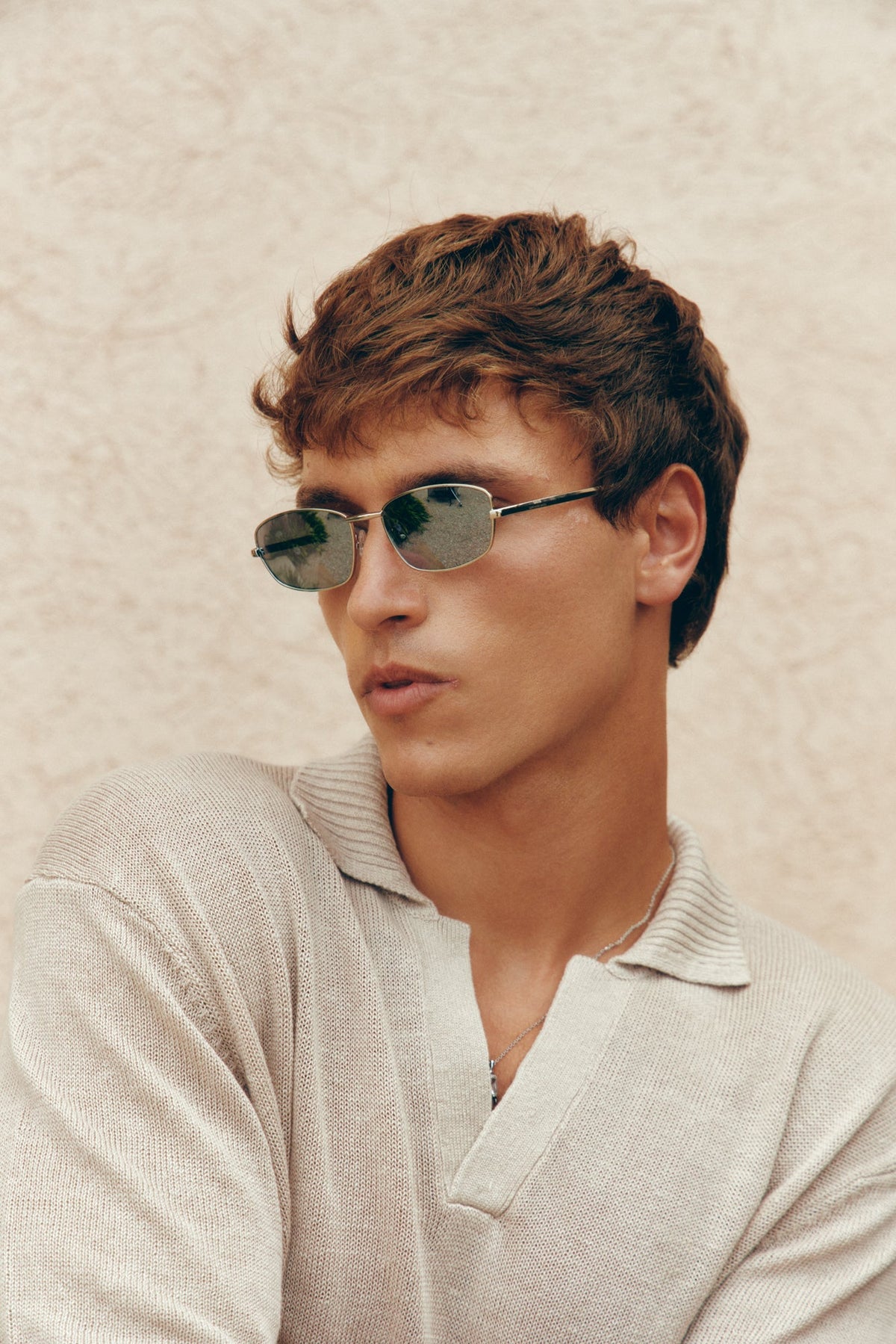 Man wearing the mirrored sunglasses